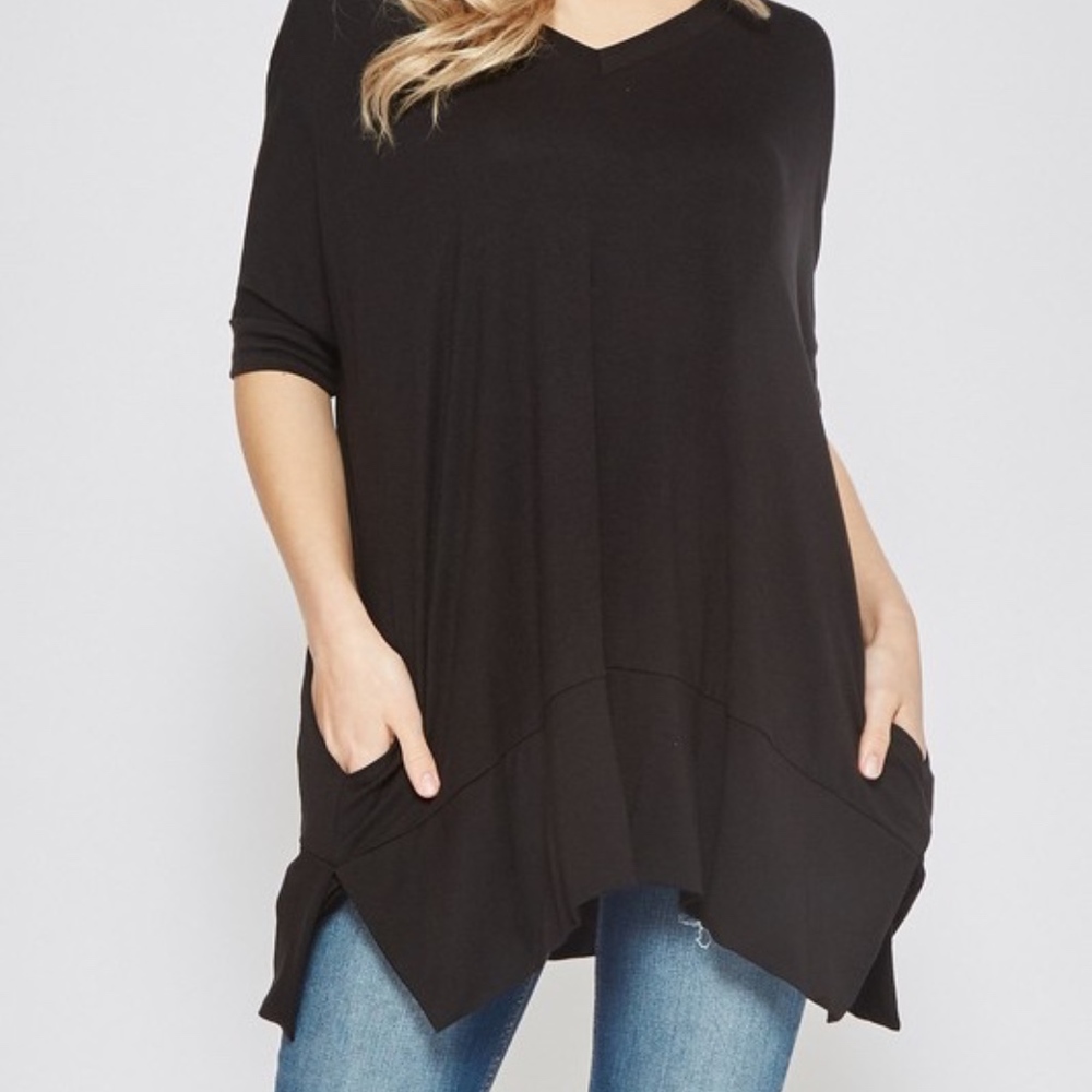 NWT Black Oversized V-Neck Tunic w/ Pockets